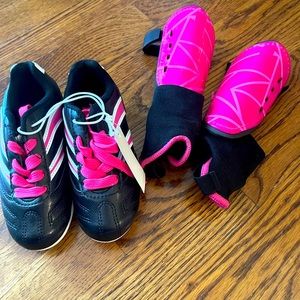 Little Girls NWT Soccer Cleats Size 11